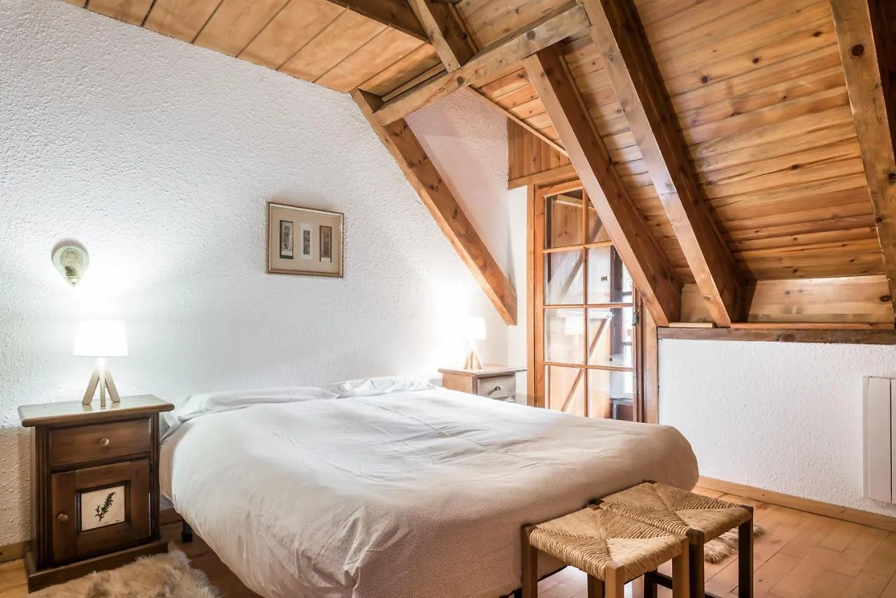 Villa Casa Guineu By Totiaran à Unha Hébergement de vacances
